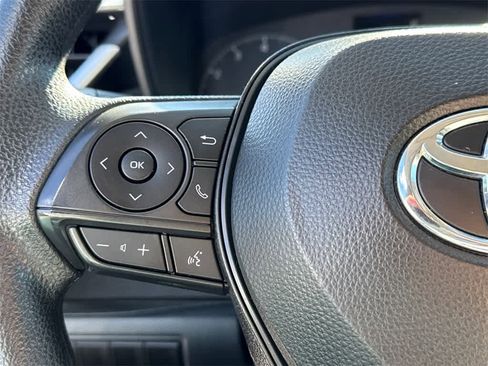 Used 2024 Toyota Corolla LE image 21