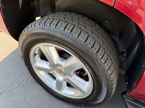 Used 2010 Chevrolet Tahoe LT w/ Luxury Package image 19