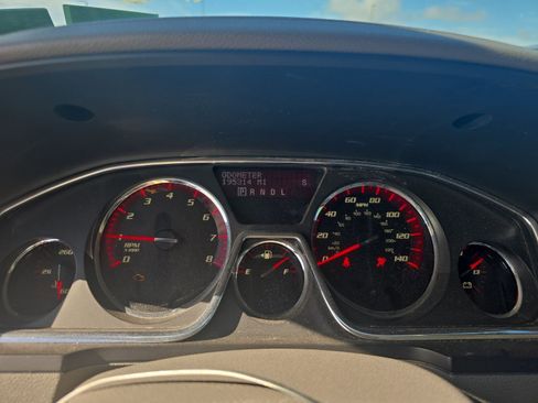 Used 2014 GMC Acadia SLT image 4