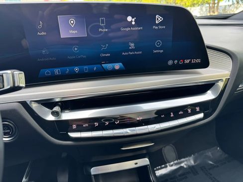 Used 2023 Cadillac Lyriq AWD image 34