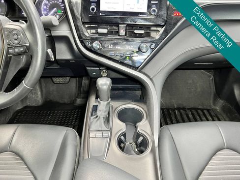 Used 2022 Toyota Camry SE w/ Carpet Mat Package (TMS) FWD image 10