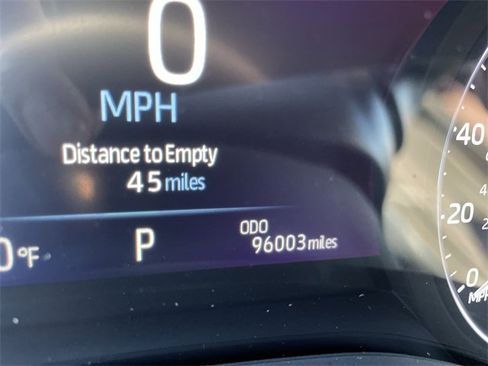 Used 2023 Toyota Sienna Platinum image 23