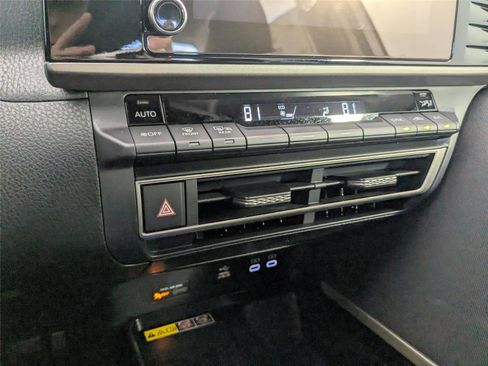 New 2026 Toyota Camry LE image 17