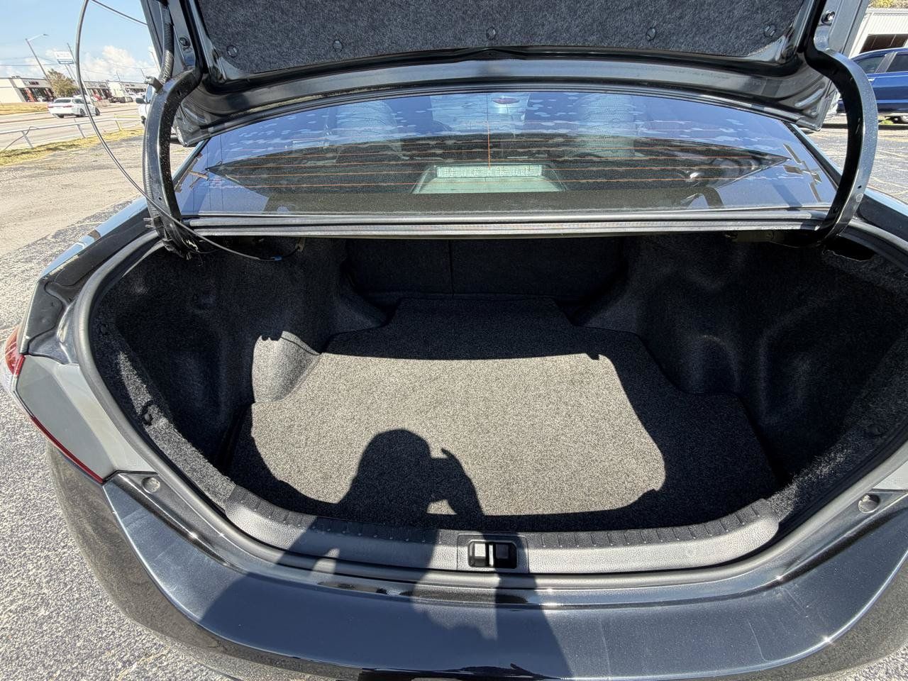 Used 2016 Toyota Corolla L FWD image 12