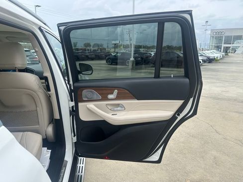 Used 2021 Mercedes-Benz GLS 450 GLS 450 image 27