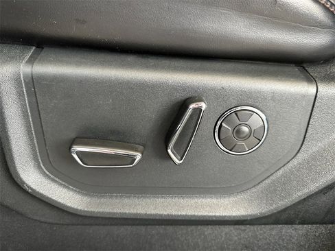 Used 2020 Ford F250 Platinum w/ FX4 Off-Road Package image 14