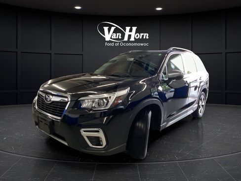 Used 2020 Subaru Forester Touring AWD/4WD image 3