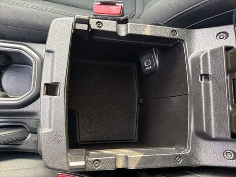 Used 2021 Jeep Wrangler Unlimited Sport image 40