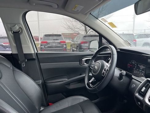Used 2021 Kia Sorento S w/ Panoramic Sunroof Package image 37