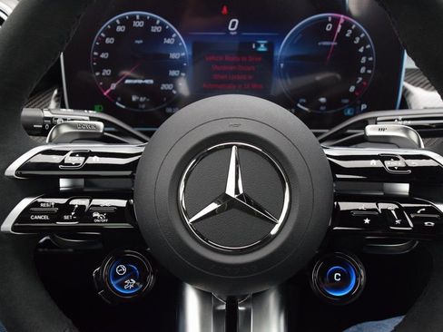 New 2025 Mercedes-Benz GLC 63 AMG S image 21