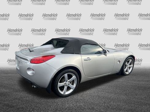 Used 2008 Pontiac Solstice GXP w/ Premium Package image 10