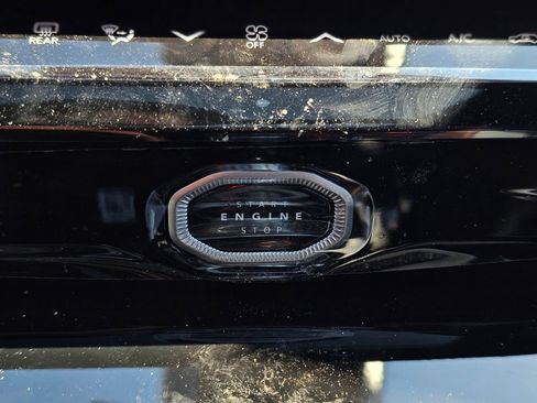 New 2026 Jeep Grand Cherokee L Limited image 14