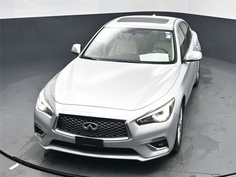 Used 2018 INFINITI Q50 Luxe w/ Essential Package (3.0T Luxe) image 20