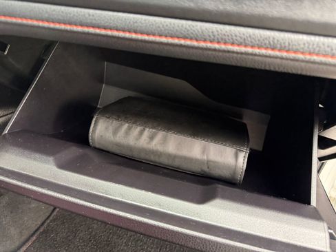 Used 2017 Toyota Corolla SE w/ SE Premium Package image 15