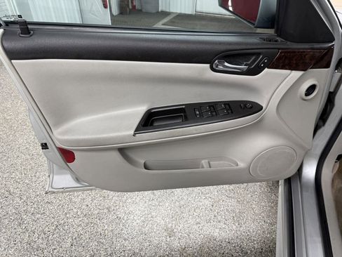 Used 2012 Chevrolet Impala LT image 21