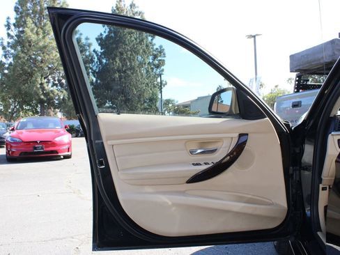 Used 2014 BMW 328i Sedan RWD image 2