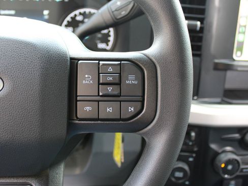 Used 2025 Ford F350 XLT AWD/4WD image 42