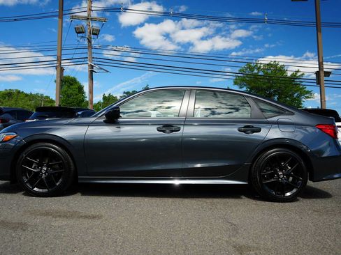 Used 2023 Honda Civic Sport image 4