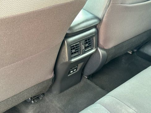 Used 2023 Toyota RAV4 XLE FWD image 36