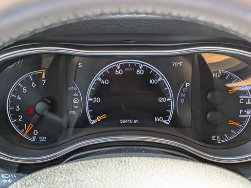 Used 2018 Jeep Grand Cherokee Limited image 13