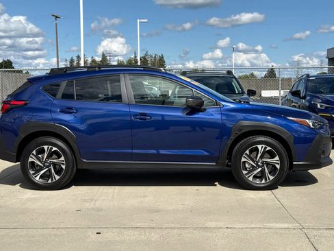 Used 2025 Subaru Crosstrek 2.0i Premium image 2