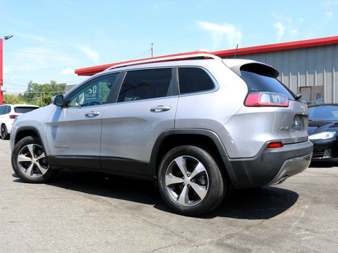 Used 2020 Jeep Cherokee Limited image 7