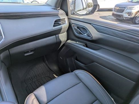 Used 2024 GMC Yukon SLT w/ SLT Premium Package RWD image 20