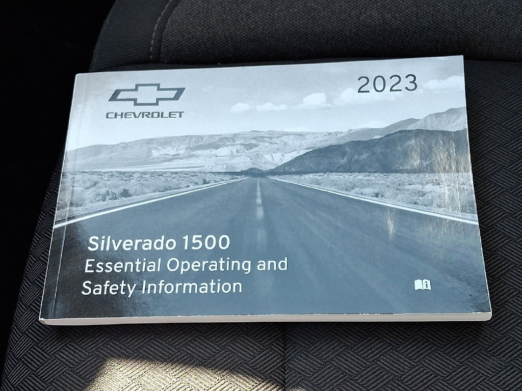 Used 2023 Chevrolet Silverado 1500 RST w/ Convenience Package II AWD/4WD image 26