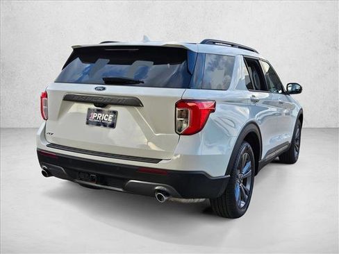 Used 2023 Ford Explorer XLT w/ Equipment Group 202A image 5
