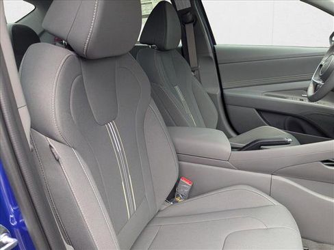 New 2025 Hyundai Elantra Sport image 21