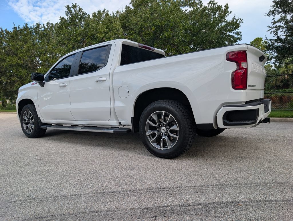 Used 2024 Chevrolet Silverado 1500 RST AWD/4WD image 6