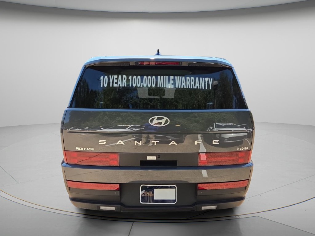 Used 2026 Hyundai Santa Fe SE FWD image 5