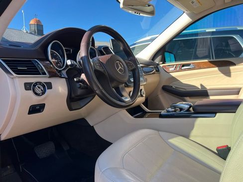 Used 2019 Mercedes-Benz GLS 450 4MATIC image 44