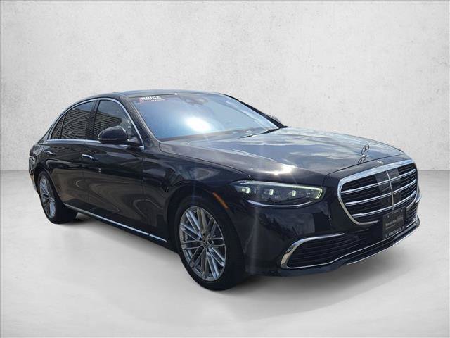 Used 2023 Mercedes-Benz S 580 4MATIC Sedan image 3