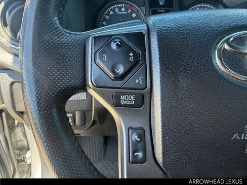 Used 2021 Toyota Tacoma TRD Off-Road w/ Technology Package image 15