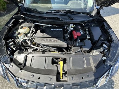Certified 2022 Nissan Rogue SV w/ SV Premium Package image 14