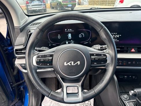 Certified 2023 Kia Sportage EX AWD/4WD image 16