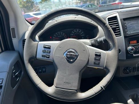 Used 2019 Nissan Frontier SV w/ Value Truck Package AWD/4WD image 10