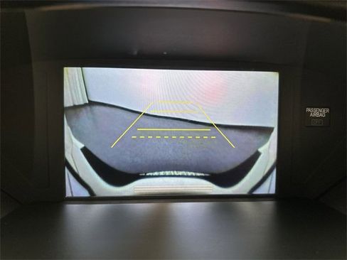 Used 2012 Honda Pilot Touring image 17