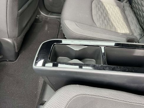 Used 2022 Nissan Pathfinder SV w/ SV Premium Package image 14