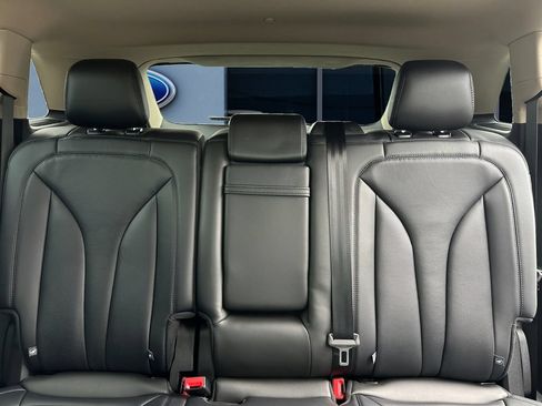 Used 2022 Lincoln Nautilus Reserve FWD image 11