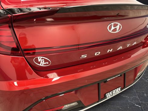 Used 2023 Hyundai Sonata Limited FWD image 38