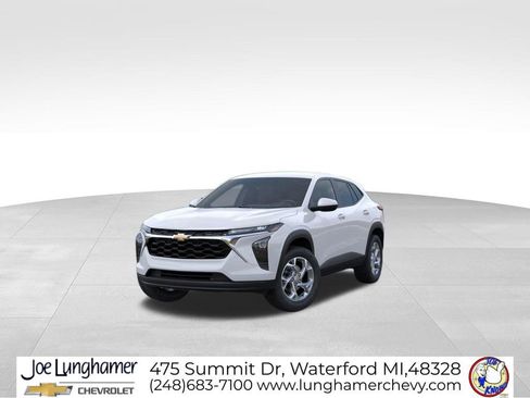 New 2026 Chevrolet Trax LS w/ LS Convenience Package FWD image 8