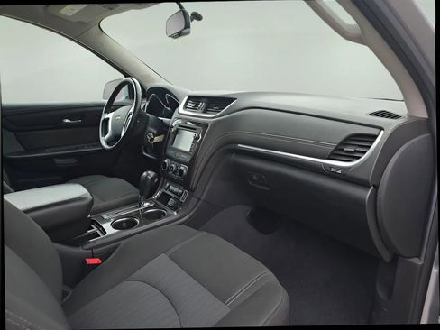 Used 2015 Chevrolet Traverse LT AWD/4WD image 25