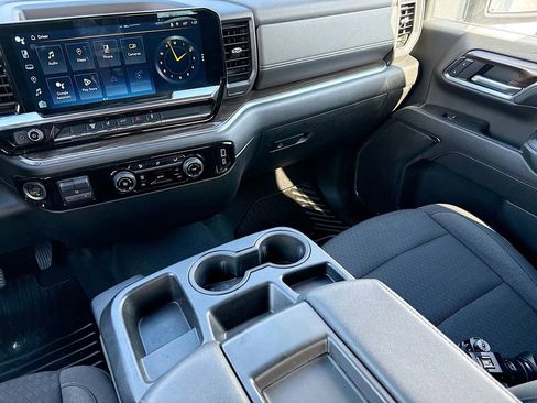 Certified 2024 Chevrolet Silverado 3500 LT image 22