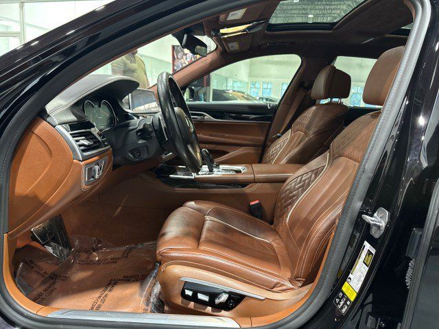 Used 2019 BMW M760i xDrive w/ Luxury Rear Seating Package AWD/4WD image 43