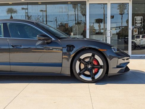 New 2025 Porsche Taycan 4S AWD/4WD image 16