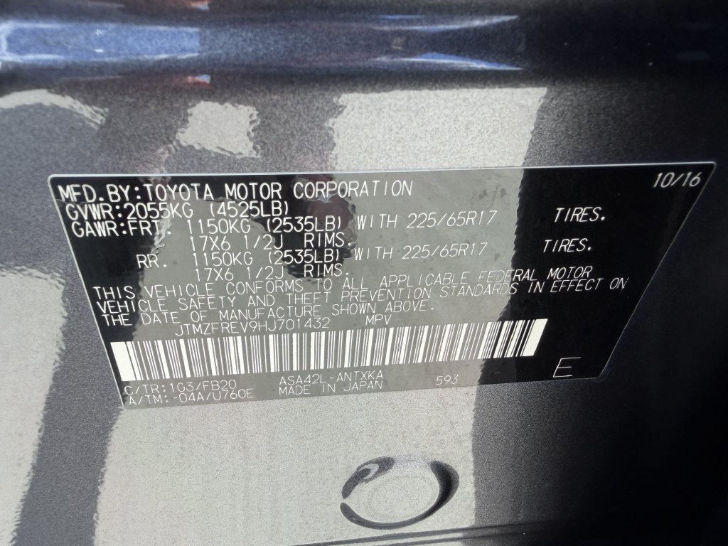Used 2017 Toyota RAV4 LE FWD image 28