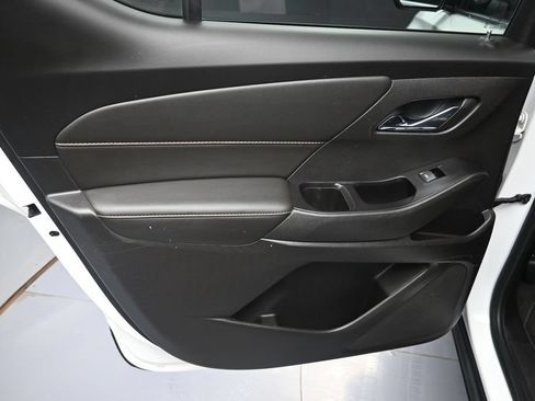 Used 2020 Chevrolet Traverse LT w/ LT Premium Package FWD image 28