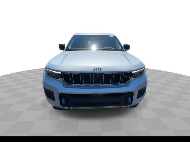 Used 2022 Jeep Grand Cherokee Overland w/ Advanced Protech Group III AWD/4WD image 3